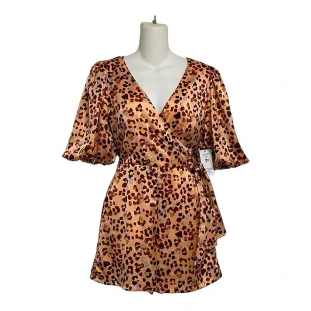 Guess Peach Leopard Print Short Sleeve Faux Wrap Romper Size S Shorts Pockets